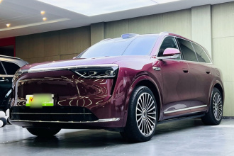 鸿蒙智行 问界M8 2025款 增程 Ultra版 53.4kWh 5座版 (192线激光雷达）