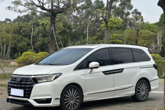 本田 艾力绅 2022款 2.0L e:HEV 至尊版