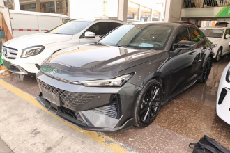 长安UNI-V 2024款 1.5T 尊贵运动型