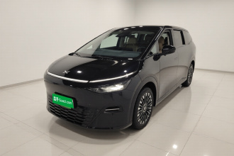 小鹏X9 2025款 纯电 740超长续航 Max