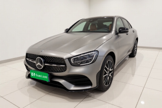 奔驰GLC轿跑 2023款 GLC 260 4MATIC 轿跑SUV