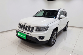 Jeep 指南者(进口) 2015款 2.0L 两驱豪华版