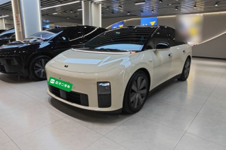 理想汽车 理想i6 2025款 四驱标准版