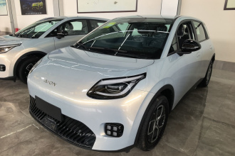 埃安 AION UT 2025款 330星辉版