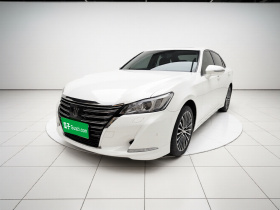 丰田 皇冠 2018款 2.0T 运动版