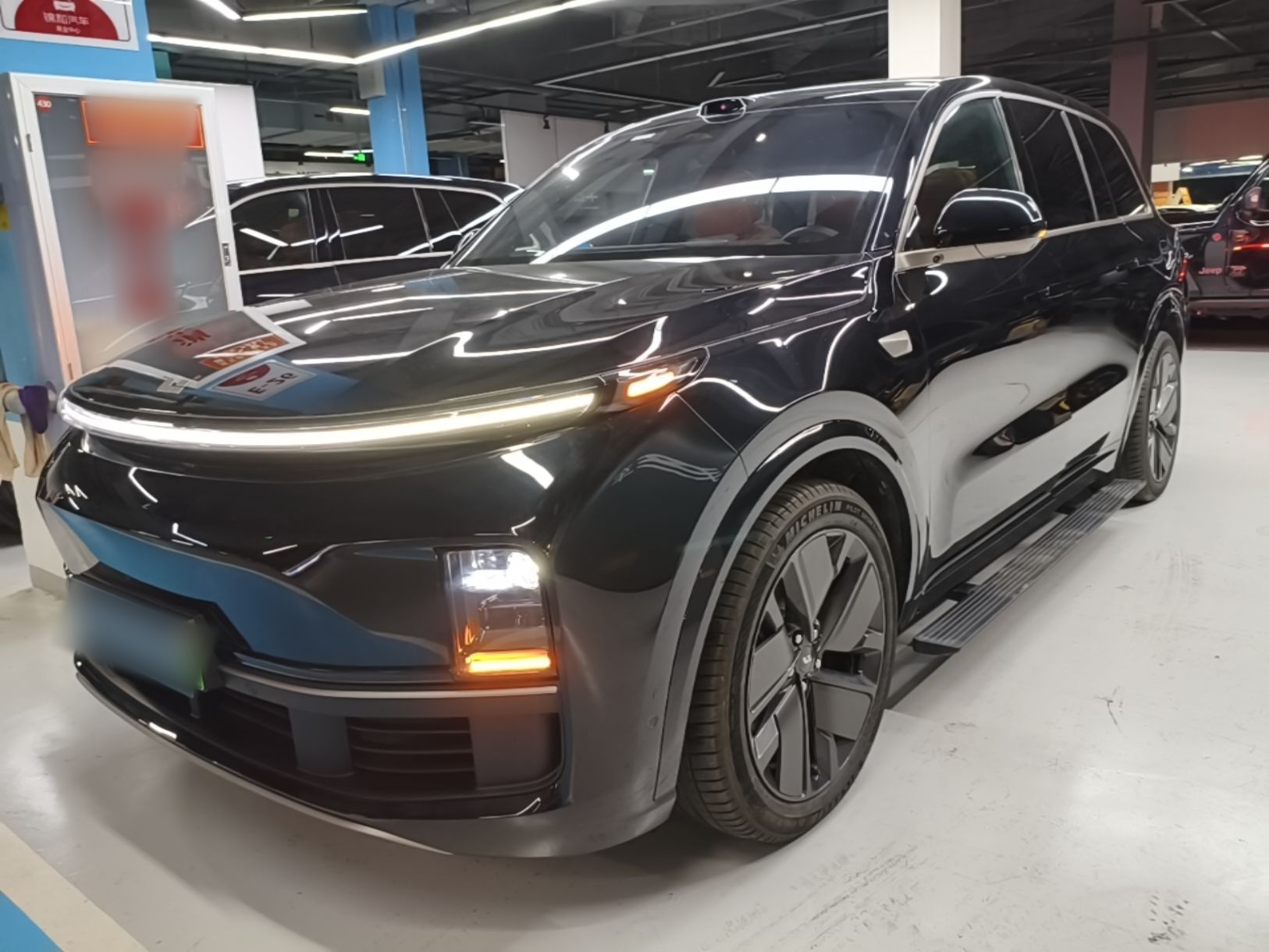 Li Auto L9 2025