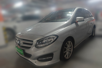 奔驰B级 2015款 B 200 动感型