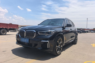 宝马X5 2022款 改款 xDrive 40Li 尊享型M运动套装