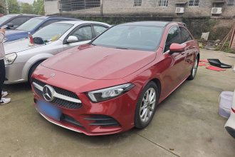 奔驰A级 2019款 A 200 L 运动轿车