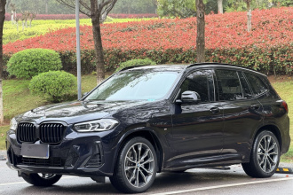 宝马X3 2022款 xDrive30i 领先型 M曜夜套装