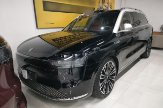 鸿蒙智行 问界M9 2024款 纯电 Ultra版 100kWh 6座版