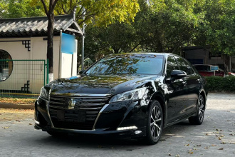 丰田 皇冠 2018款 2.0T 时尚版