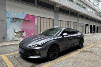 名爵 MG7 2023款 2.0T 自动猎美尊享版
