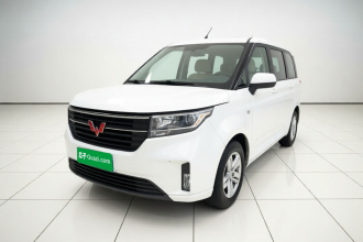 五菱汽车 五菱宏光PLUS 2019款 1.5T 手动豪华型 7座