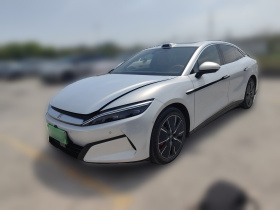 比亚迪 汉L 2025款 EV 701KM激光雷达旗舰型