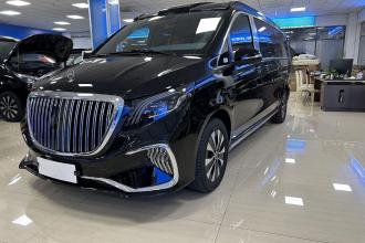奔驰 威霆 2023款 2.0T 商务版 7座