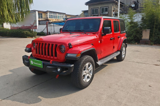 Jeep 牧马人 2018款 2.0T Sahara 四门版