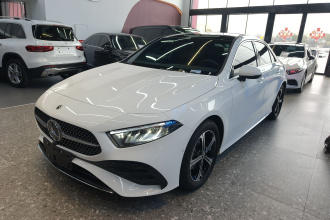 奔驰A级 2025款 A 200 L 时尚型