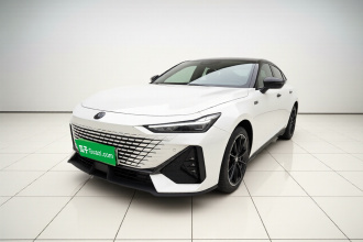 长安UNI-V 智电iDD 2023款  智电iDD 1.5T 113km智趣型（飞快版）
