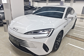 比亚迪 海豹 2023款 DM-i 1.5L 121km 尊贵型