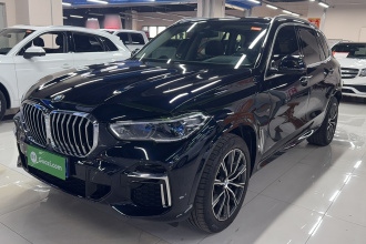 宝马X5 2022款 xDrive 30Li 尊享型M运动套装