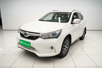 比亚迪 宋 2016款 盖世版 1.5TI 手动精英型