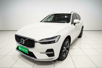 沃尔沃XC60 2024款 B5 四驱智逸豪华版