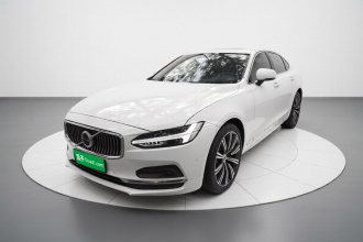 沃尔沃S90 2025款 B5 智雅豪华版