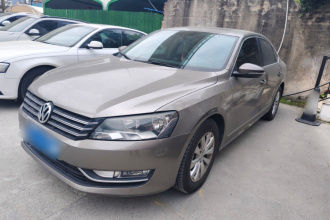 大众 帕萨特 2014款 1.8TSI DSG尊荣版