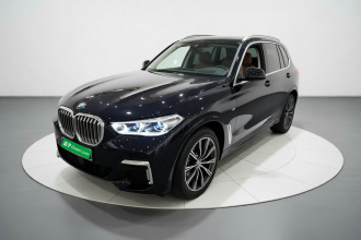 宝马X5 2022款 xDrive 30Li 尊享型M运动套装