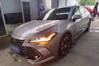 丰田 亚洲龙 2023款 2.0L 臻选版