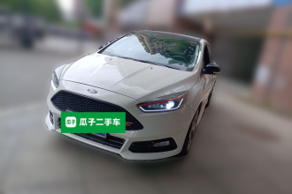福特 福克斯 2015款 两厢 EcoBoost 180 自动运动型
