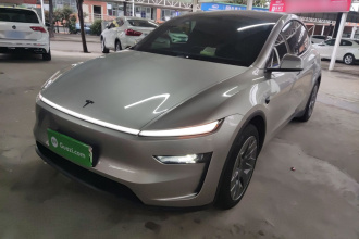 特斯拉 Model Y L 2025款 长续航全轮驱动版