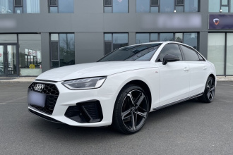奥迪A4L 2025款 200万辆悦享版 40 TFSI 豪华动感型