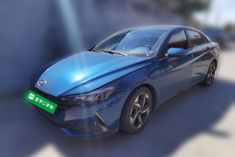 现代 伊兰特 2022款 1.5L CVT LUX尊贵版