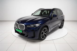 宝马X5 2023款 xDrive 30Li 尊享型M运动套装