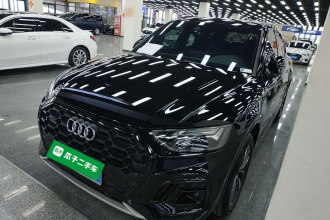 奥迪Q5L 2024款 40 TFSI 时尚动感型