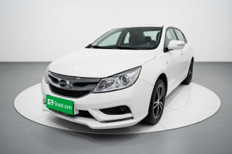 比亚迪 速锐 2015款 改款 1.5L 手动豪华型