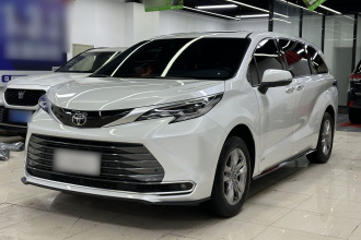 丰田 赛那SIENNA 2024款 2.5L混动 四驱豪华版