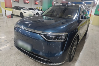 鸿蒙智行 问界M8 2025款 增程 Ultra版 53.4kWh 6座版 (192线激光雷达）
