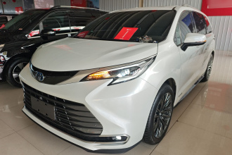 丰田 赛那SIENNA 2023款 2.5L混动 尊贵版