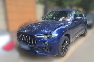 玛莎拉蒂 Levante 2018款 3.0T 豪华杰尼亚版