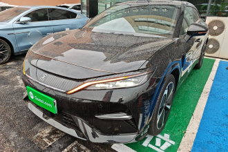 比亚迪 宋L EV 2025款 智驾版 662km 激光雷达卓越型