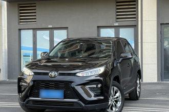 丰田 威兰达 2021款 2.0L CVT两驱豪华版