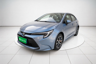 丰田 雷凌 2023款 智能电混双擎 1.8L 豪华版