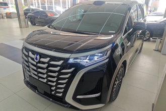 腾势D9 2025款 DM-i 智驾版 1020 四驱尊享型