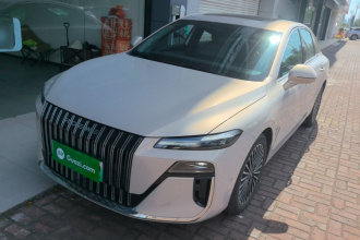 荣威M7 DMH 2025款 160km臻享版