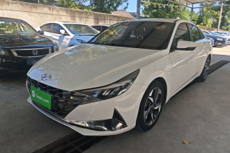 现代 伊兰特 2022款 240TGDi DCT GLX精英版