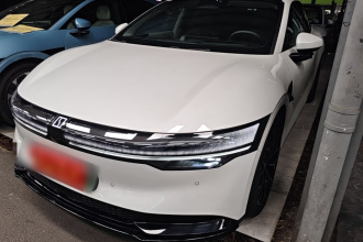 极氪007 2025款 长续航后驱智驾版 100kWh