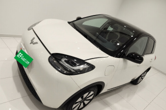 五菱汽车 五菱缤果 2023款 333km 灵犀互联款